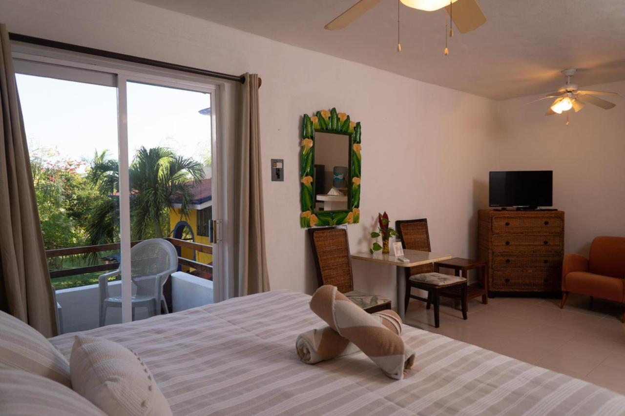 Casa Bonita And Villas อิสลามูเฮเรส ภายนอก รูปภาพ